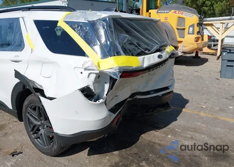 2025 Ford Explorer St-Line from USA, damaged, VIN 1FMUK8KH9SGC05514